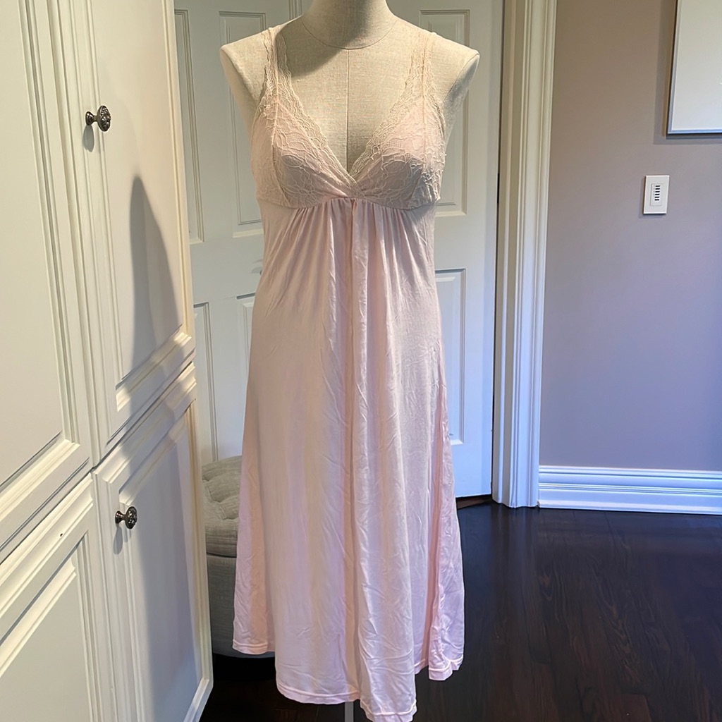 Nwt Barefoot Dreams Luxe Milk Jersey Long Gown In Pink S